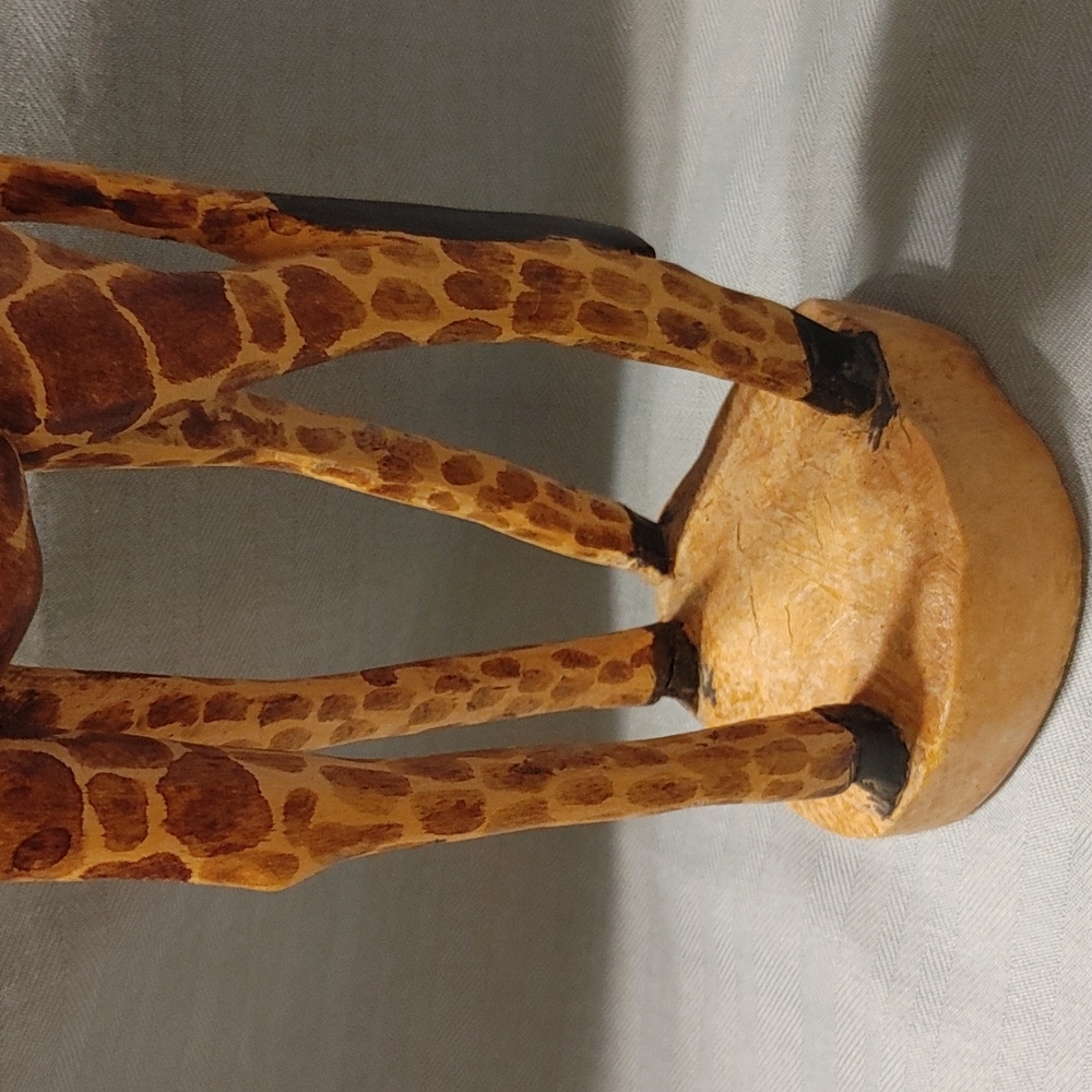 đŚ Wooden Giraffe - Picture 6 of 13